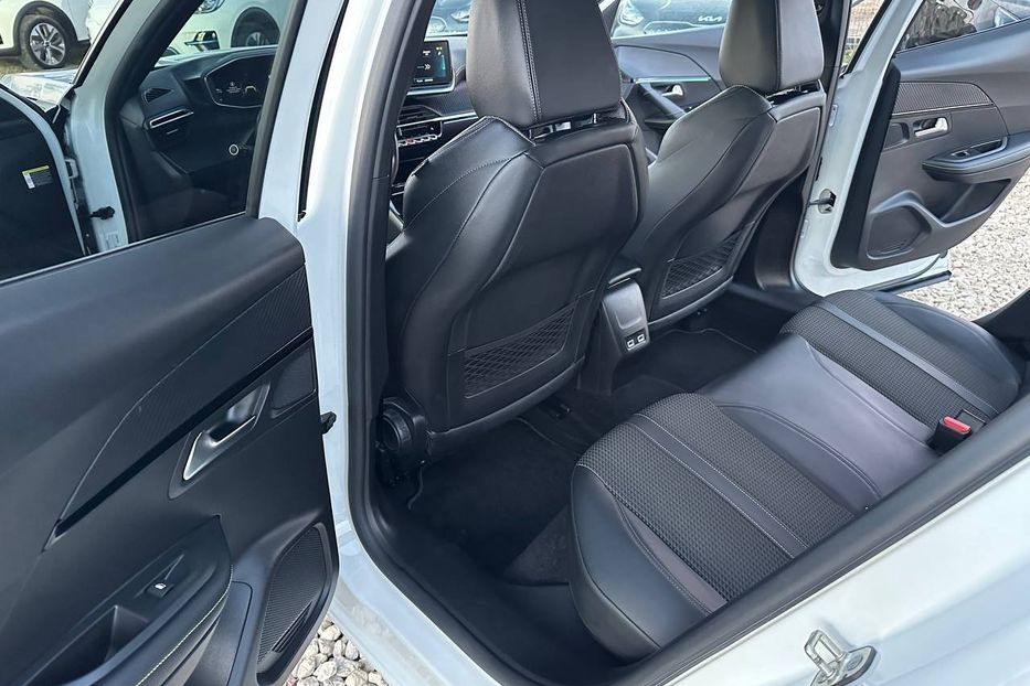 Продам Peugeot 2008 GT EV 50 KW авто у Львові  2021 года в Львове