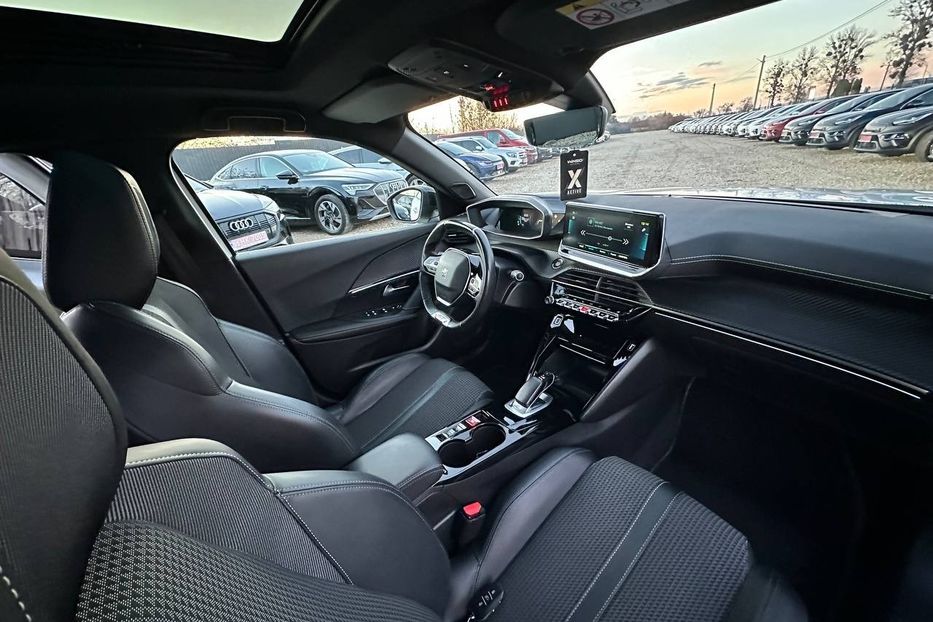 Продам Peugeot 2008 GT EV 50 KW авто у Львові  2021 года в Львове