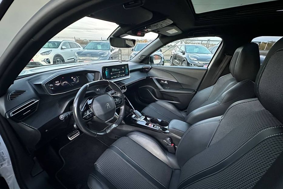 Продам Peugeot 2008 GT EV 50 KW авто у Львові  2021 года в Львове