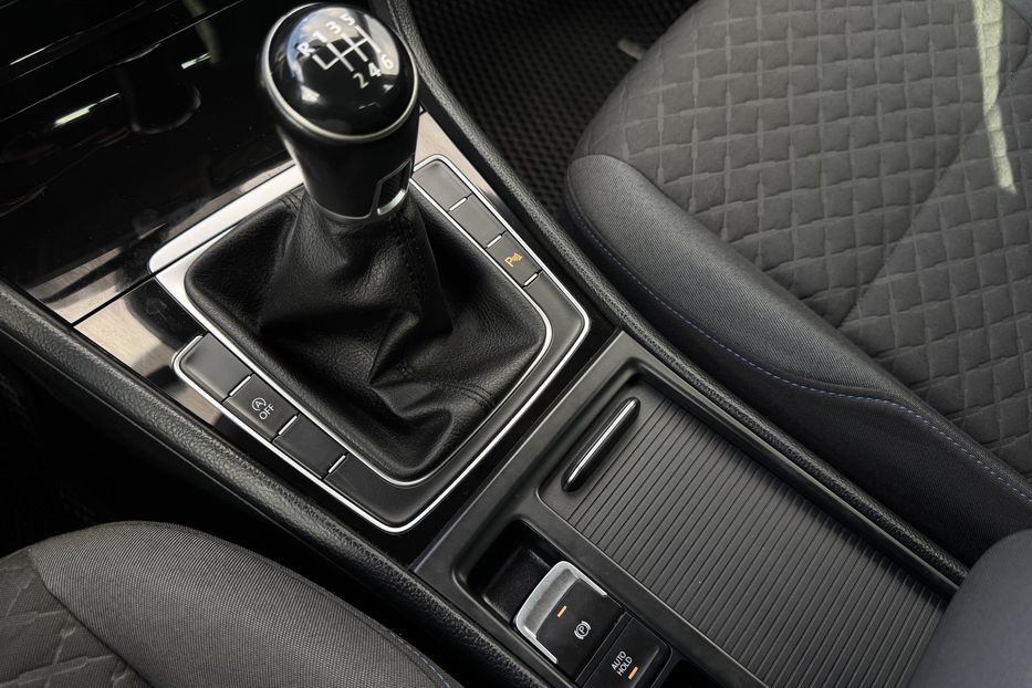 Продам Volkswagen Golf VII (COMIS) 2018 года в г. Умань, Черкасская область