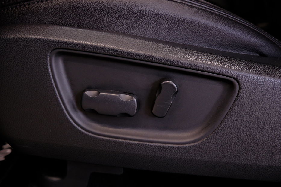 Продам Mitsubishi Pajero Sport 2016 года в Одессе