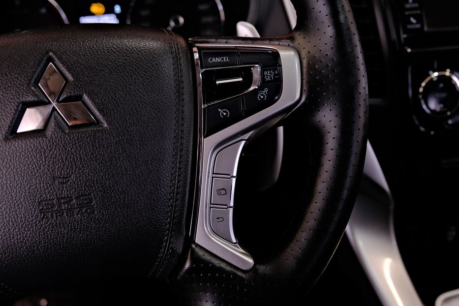 Продам Mitsubishi Pajero Sport 2016 года в Одессе