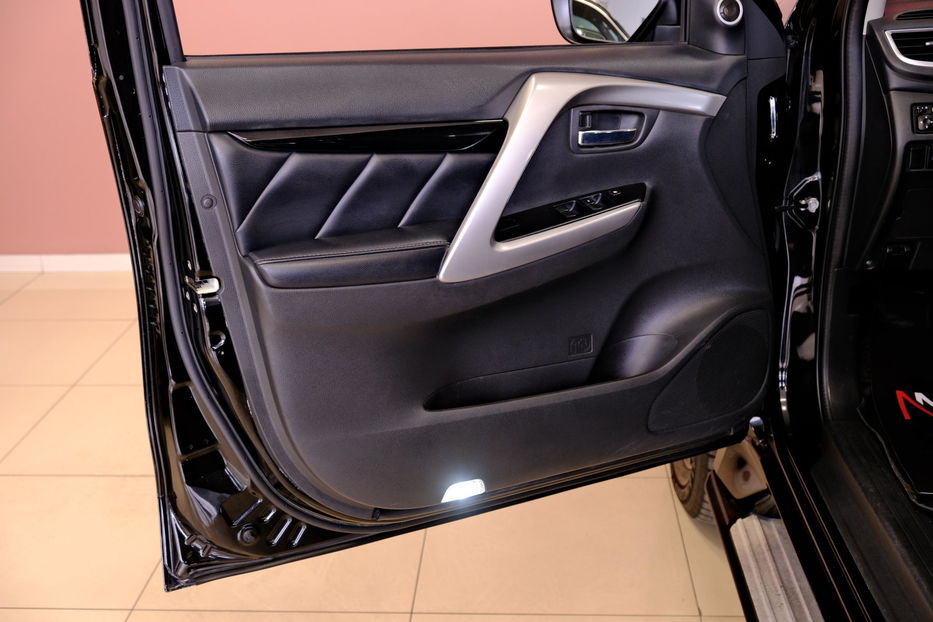 Продам Mitsubishi Pajero Sport 2016 года в Одессе