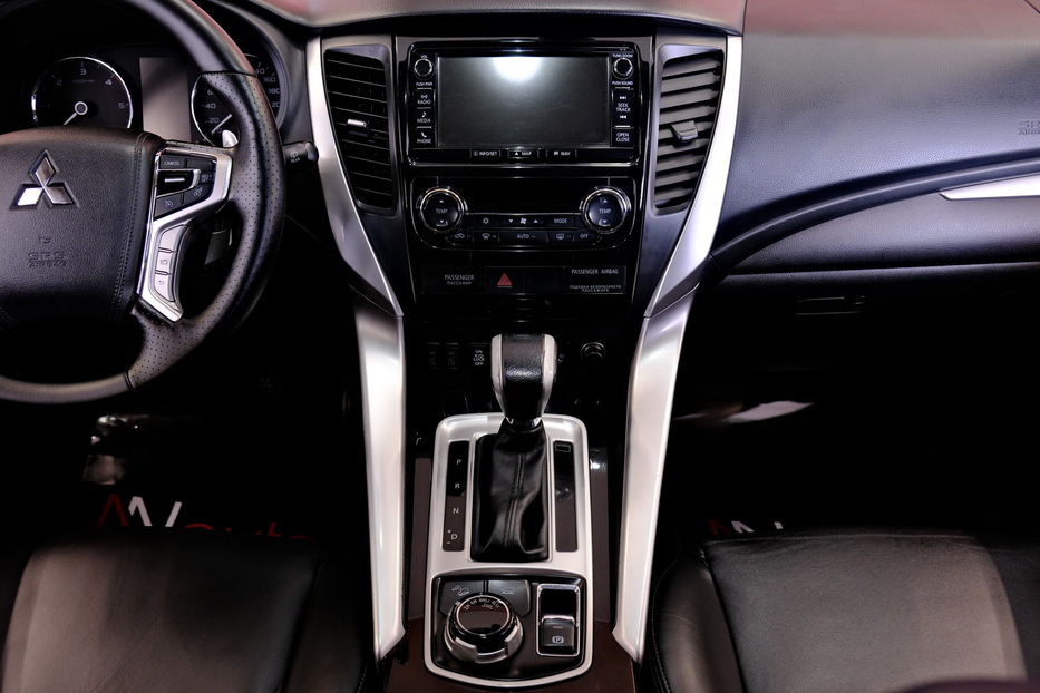 Продам Mitsubishi Pajero Sport 2016 года в Одессе