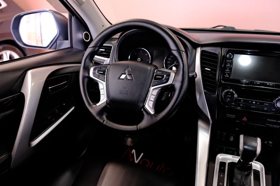 Продам Mitsubishi Pajero Sport 2016 года в Одессе