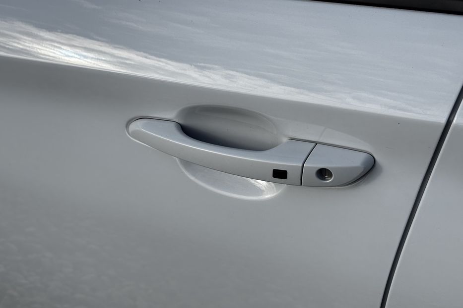 Продам Hyundai Kona 64 кВт. авто у Львові  2020 года в Львове