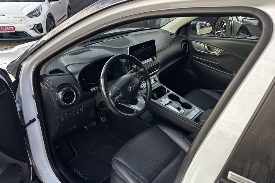 Продам Hyundai Kona 64 кВт. авто у Львові  2020 года в Львове