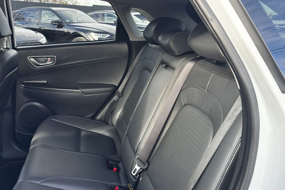 Продам Hyundai Kona 64 кВт. авто у Львові  2020 года в Львове