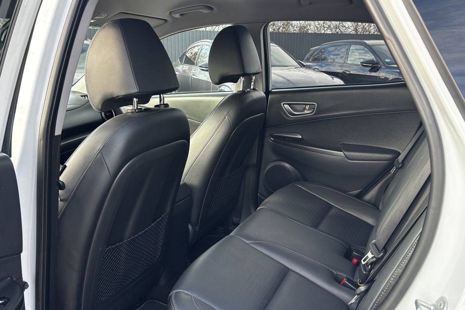 Продам Hyundai Kona 64 кВт. авто у Львові  2020 года в Львове