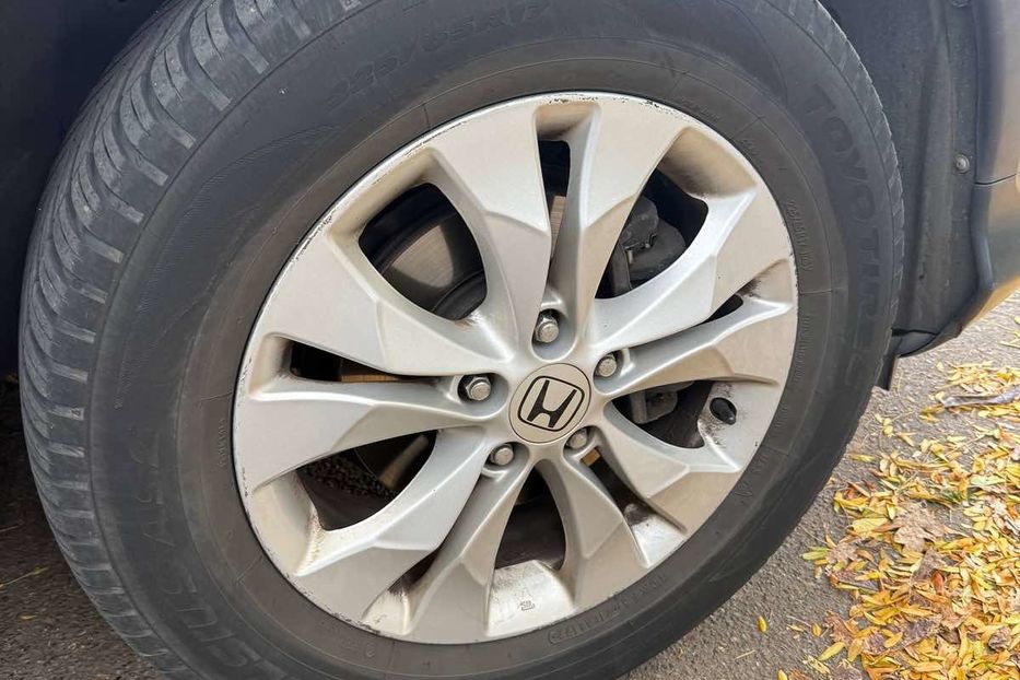 Продам Honda CR-V офицал 2013 года в Одессе