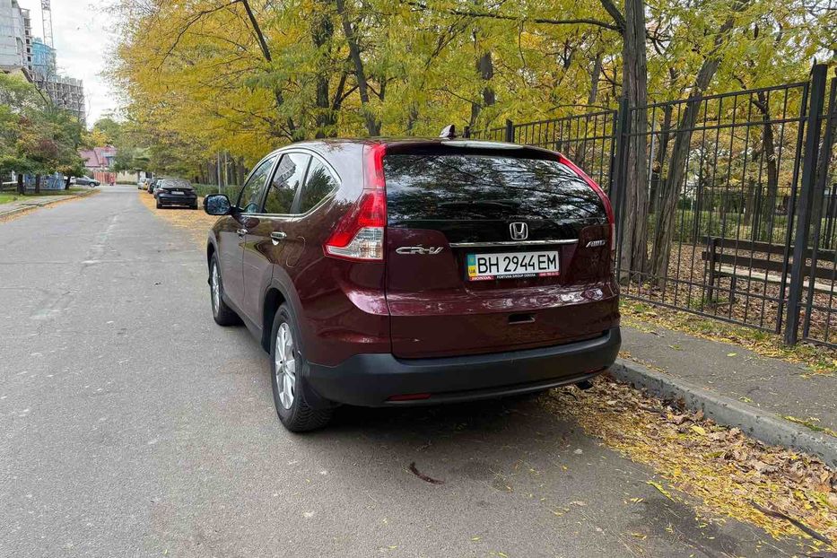 Продам Honda CR-V офицал 2013 года в Одессе