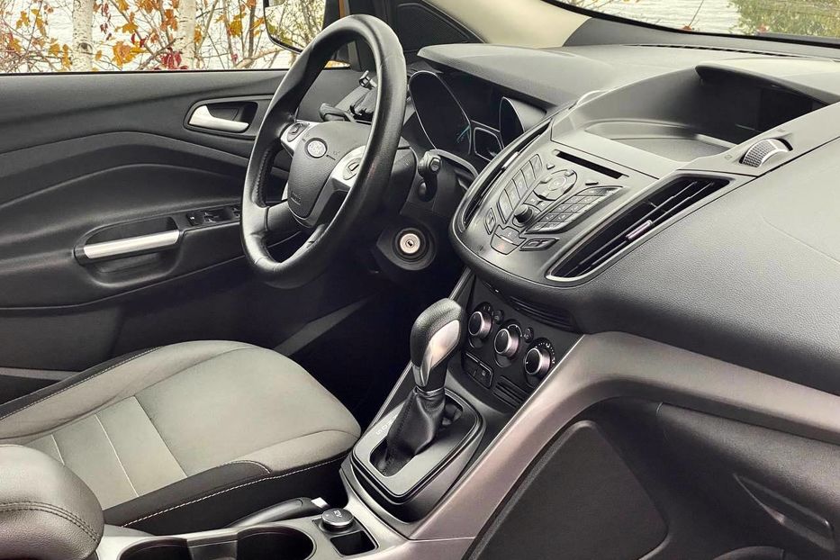 Продам Ford Escape 2015 года в Днепре