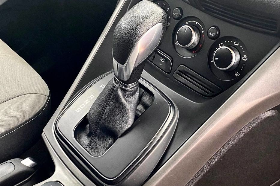 Продам Ford Escape 2015 года в Днепре