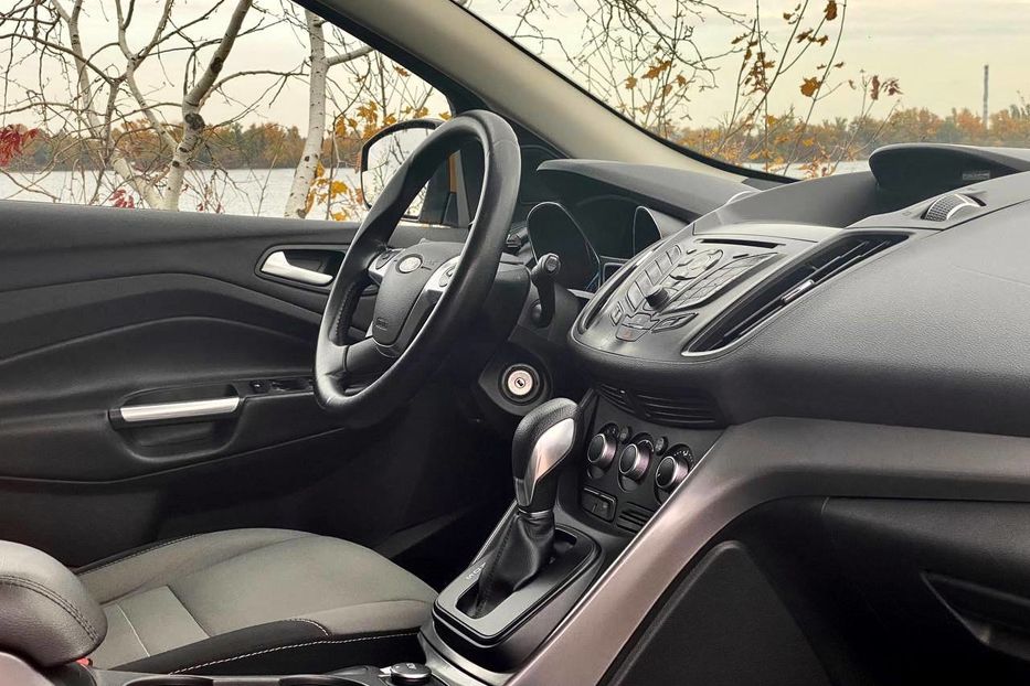 Продам Ford Escape 2015 года в Днепре