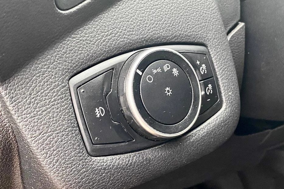 Продам Ford Escape 2015 года в Днепре