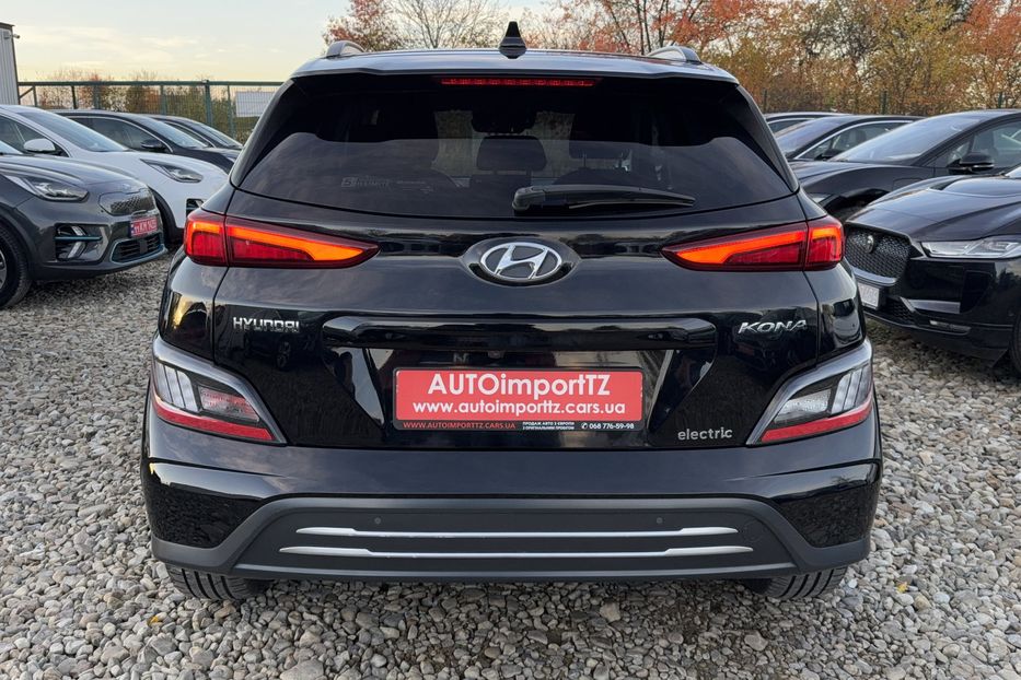 Продам Hyundai Kona 64кВт Проекція Підігрів сидінь 2022 года в Львове