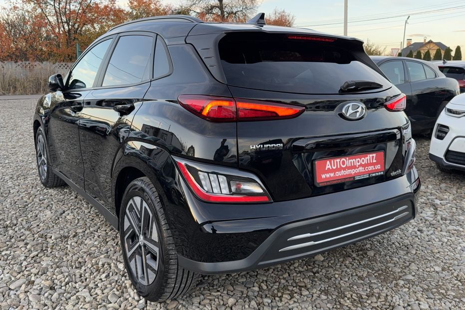 Продам Hyundai Kona 64кВт Проекція Підігрів сидінь 2022 года в Львове