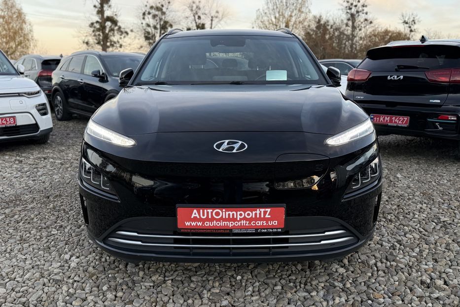 Продам Hyundai Kona 64кВт Проекція Підігрів сидінь 2022 года в Львове