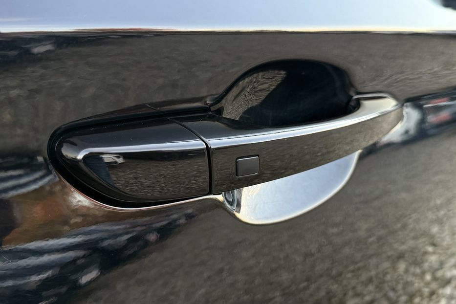 Продам Hyundai Kona 64кВт Проекція Підігрів сидінь 2022 года в Львове