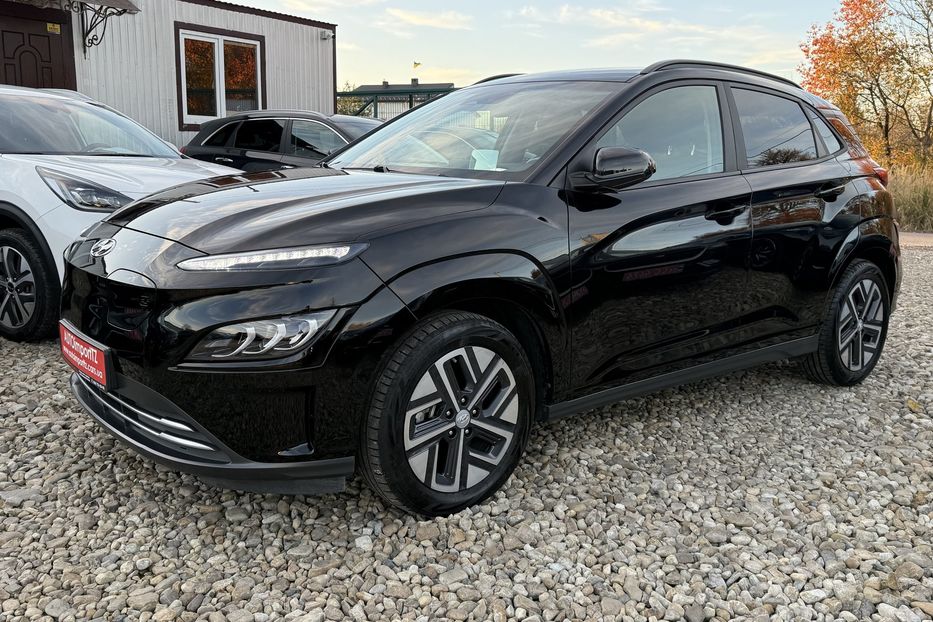 Продам Hyundai Kona 64кВт Проекція Підігрів сидінь 2022 года в Львове