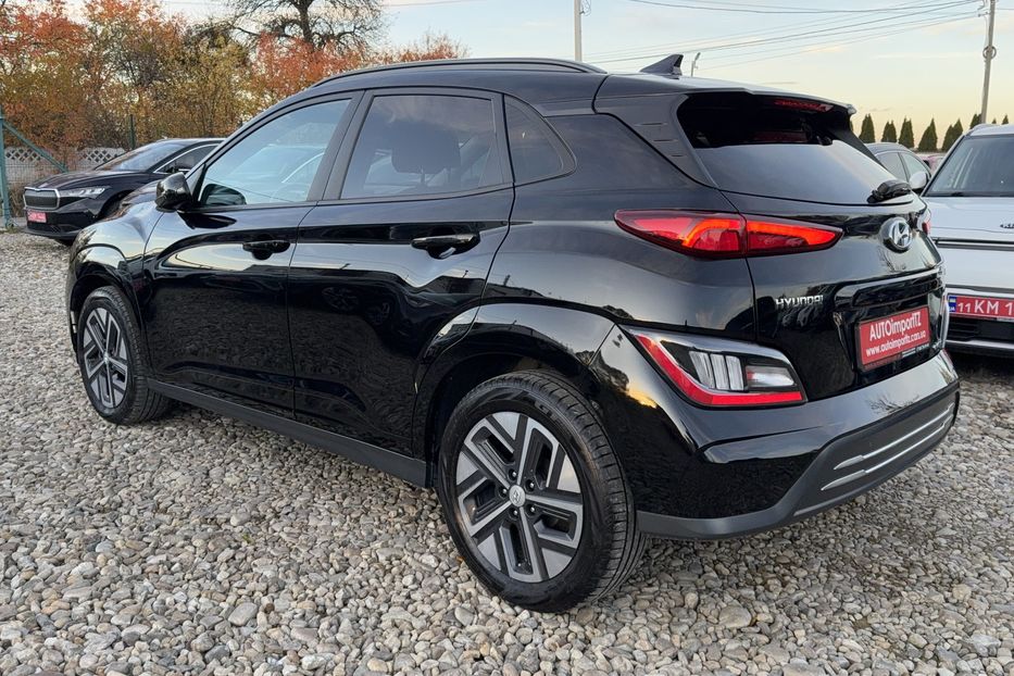 Продам Hyundai Kona 64кВт Проекція Підігрів сидінь 2022 года в Львове