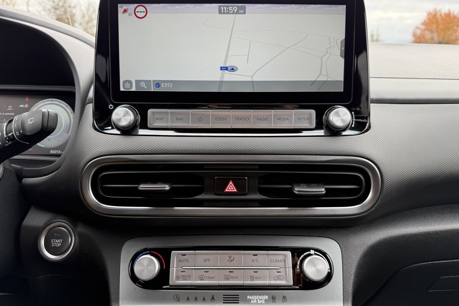 Продам Hyundai Kona 64кВт Проекція Підігрів сидінь 2022 года в Львове