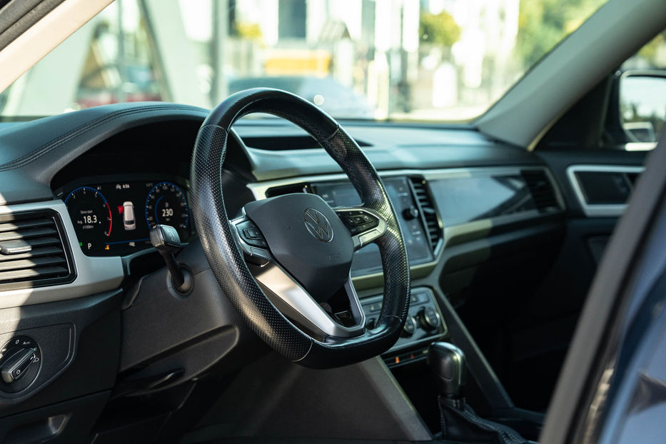 Продам Volkswagen Atlas SEL R-Line 2020 года в Черновцах