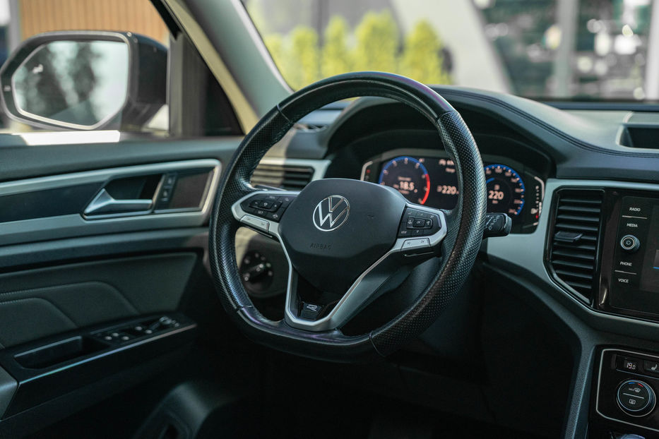 Продам Volkswagen Atlas SEL R-Line 2020 года в Черновцах