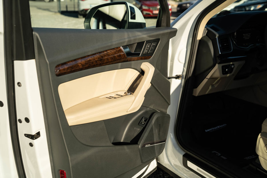 Продам Audi Q5 Prestige 2020 года в Черновцах