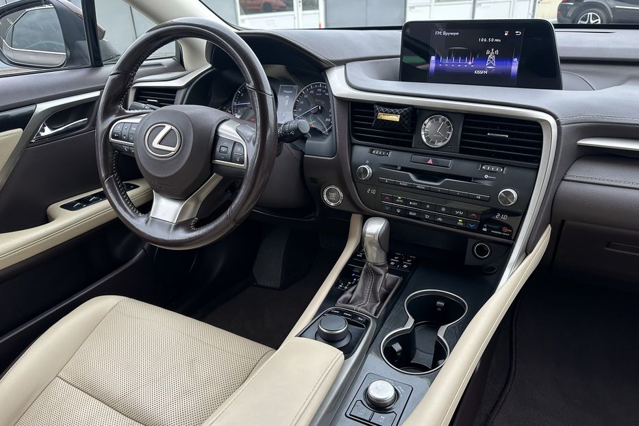 Продам Lexus RX 200 AWD 2016 года в Киеве