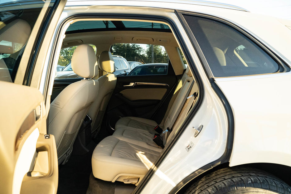 Продам Audi Q5 Premium Plus 2016 года в Черновцах