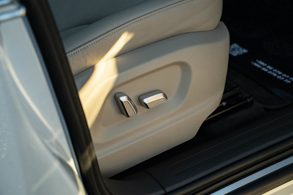 Продам Audi Q5 Premium Plus 2016 года в Черновцах