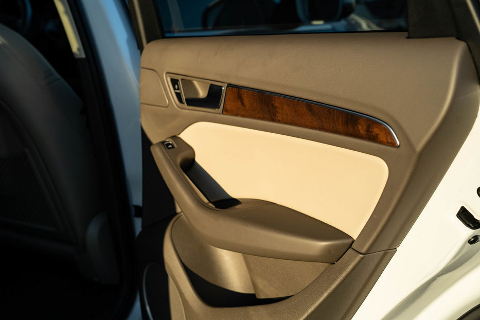 Продам Audi Q5 Premium Plus 2016 года в Черновцах