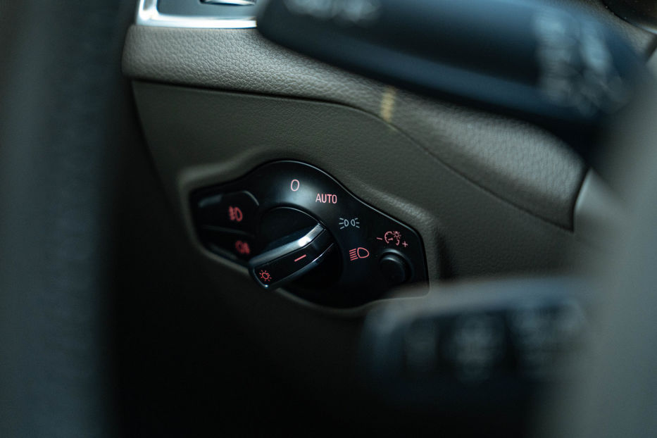 Продам Audi Q5 Premium Plus 2016 года в Черновцах