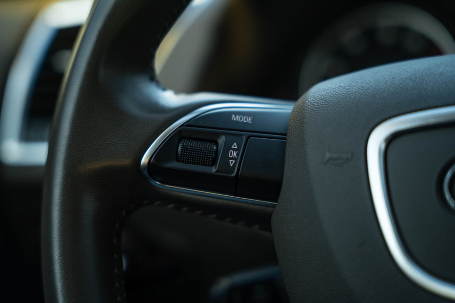 Продам Audi Q5 Premium Plus 2016 года в Черновцах