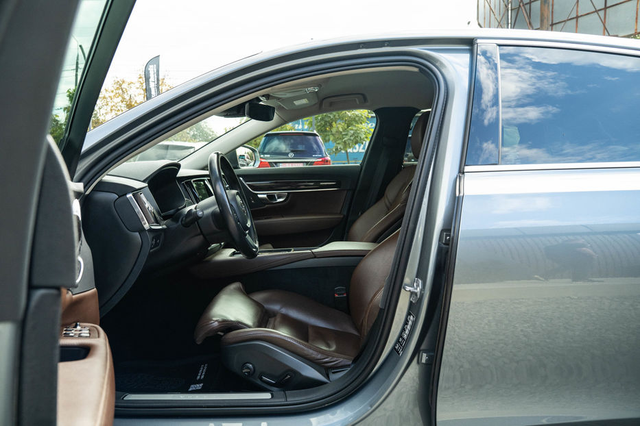 Продам Volvo S90 2017 года в Черновцах