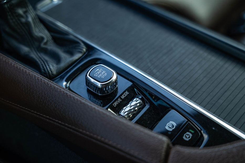 Продам Volvo S90 2017 года в Черновцах