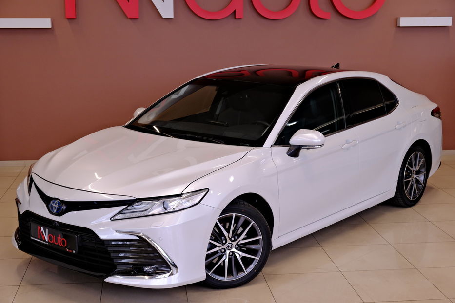 Продам Toyota Camry Hybrid XV75 2021 года в Одессе
