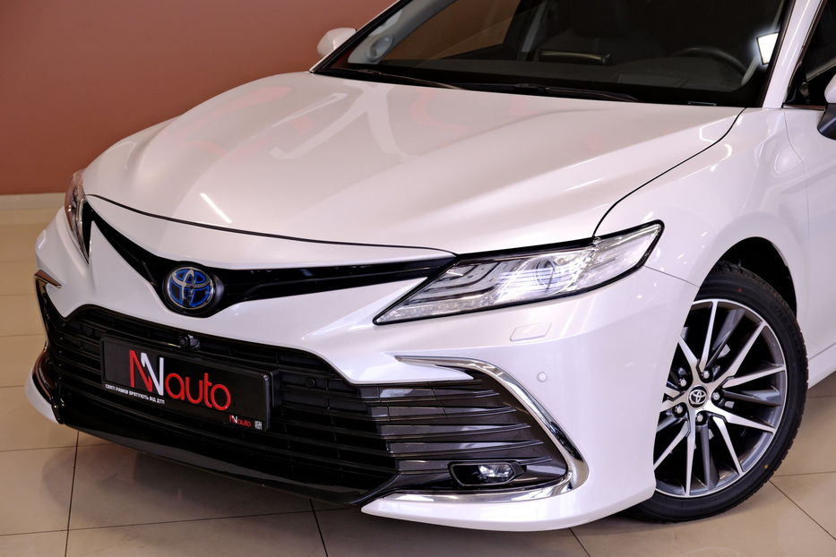 Продам Toyota Camry Hybrid XV75 2021 года в Одессе