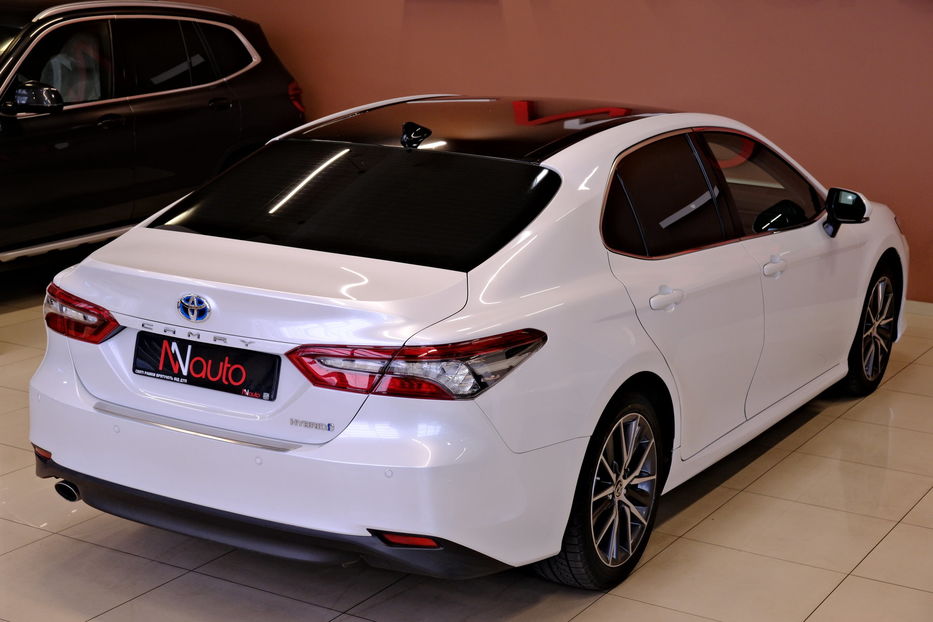 Продам Toyota Camry Hybrid XV75 2021 года в Одессе
