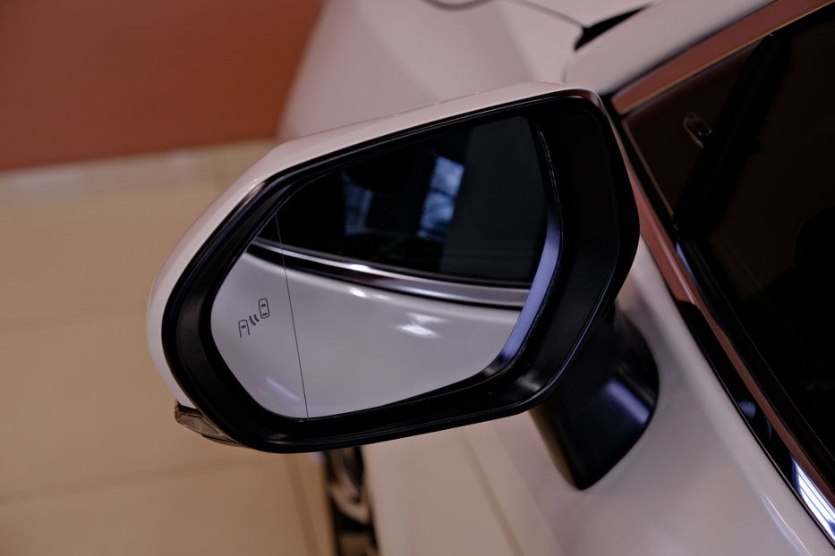 Продам Toyota Camry Hybrid XV75 2021 года в Одессе