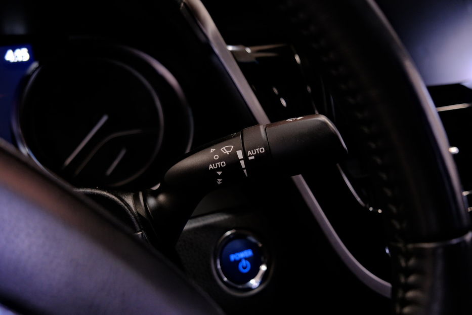 Продам Toyota Camry Hybrid XV75 2021 года в Одессе