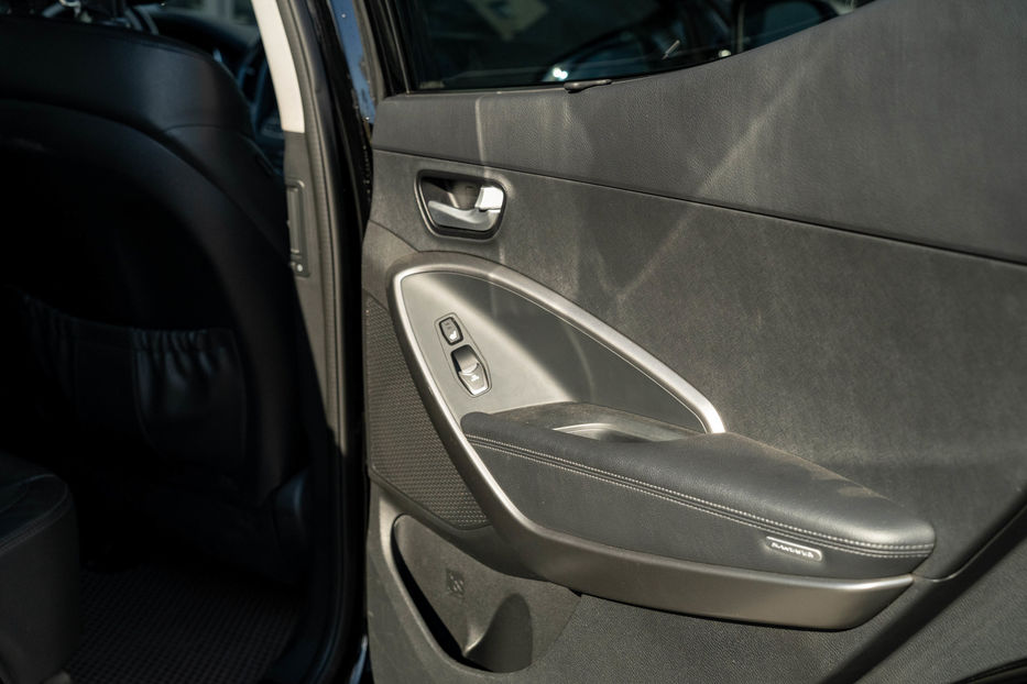 Продам Hyundai Santa FE 4WD 2014 года в Черновцах