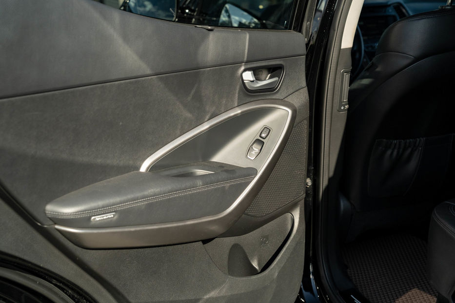 Продам Hyundai Santa FE 4WD 2014 года в Черновцах