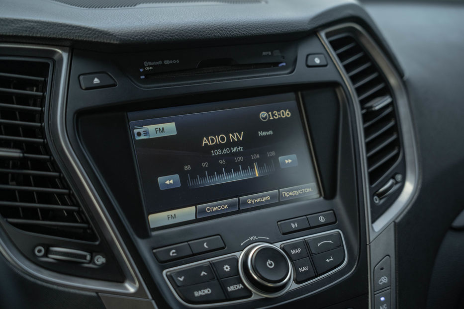 Продам Hyundai Santa FE 4WD 2014 года в Черновцах