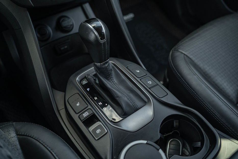 Продам Hyundai Santa FE 4WD 2014 года в Черновцах