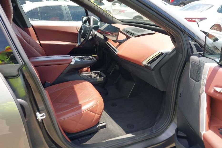 Продам BMW iX XDRIVE 50 2023 года в Киеве