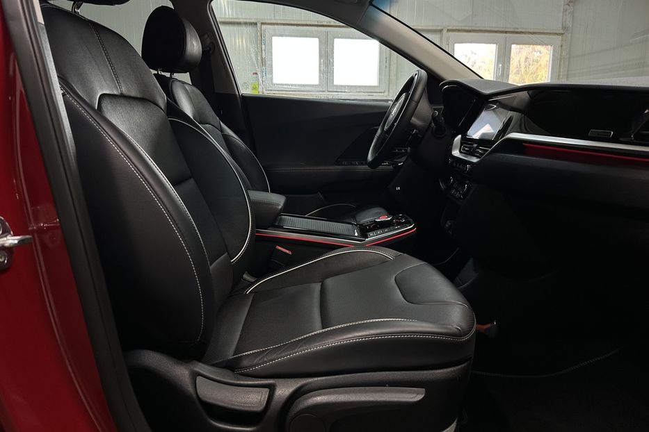 Продам Kia Niro 64кВт Макс.комплектація! 2020 года в Львове