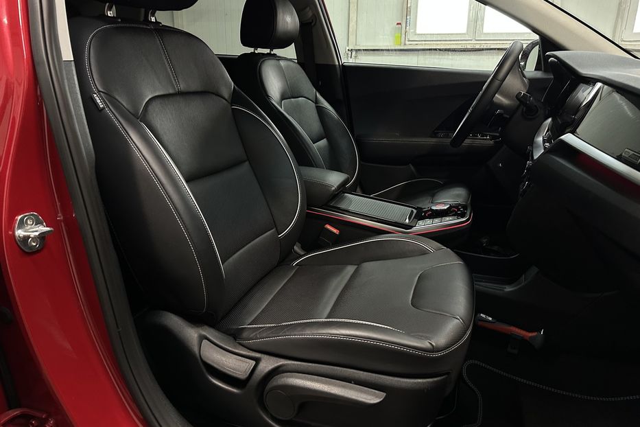 Продам Kia Niro 64кВт Макс.комплектація! 2020 года в Львове