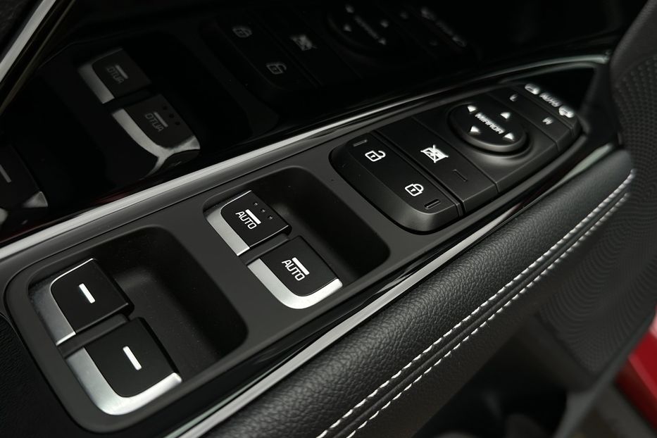 Продам Kia Niro 64кВт Макс.комплектація! 2020 года в Львове